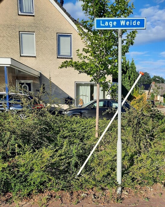 Wie mist een vlaggenstok - Foto: Ingezonden foto