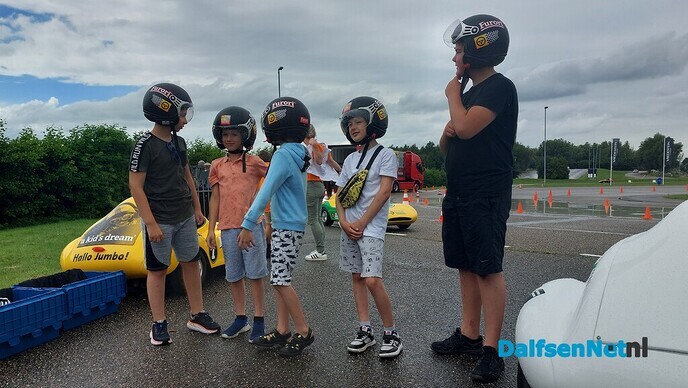 In Dalfsen breed glimlachende Oekraïense kinderen - Foto: Ingezonden foto