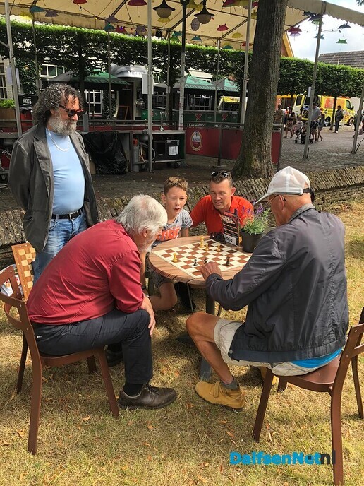 Schaken op zaterdag 13 augustus - Foto: Ingezonden foto