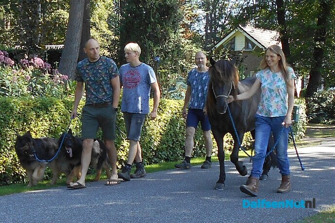 Elke ochtend een wandeling, de dieren gaan ook mee