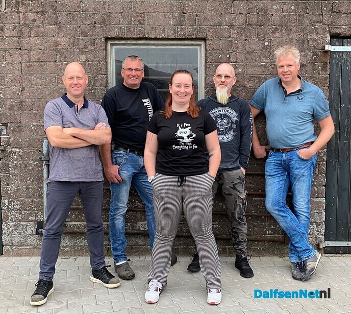 Fietsend van concert naar concert - Foto: Ingezonden foto
