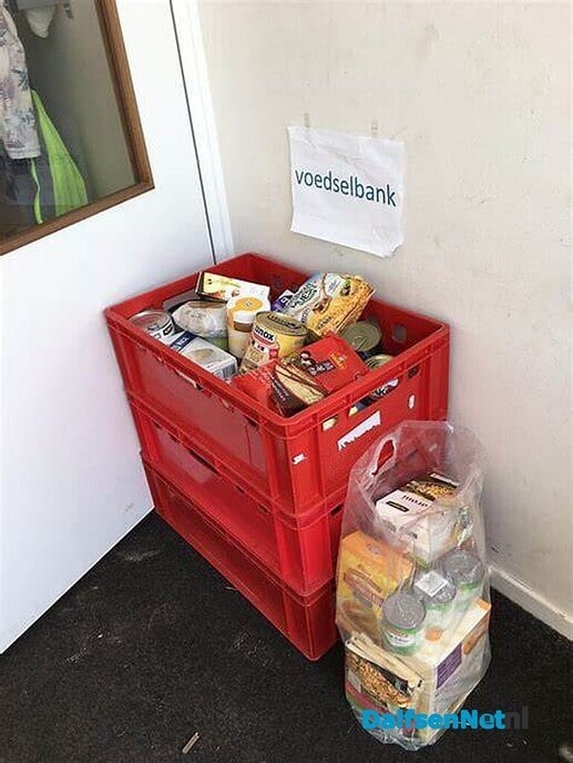 AH vestigingen steunen Voedselbank - Foto: Ingezonden foto