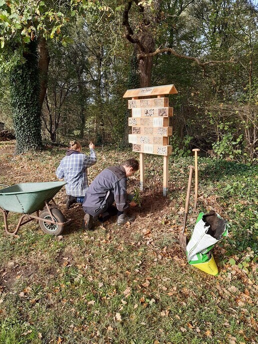 De Boer als Gastheer voor de wilde bij - Foto: Ingezonden foto