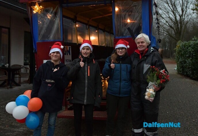 Angels Army zorgt voor vrolijke gezichten tijdens Huifkartocht - Foto: Johan Bokma