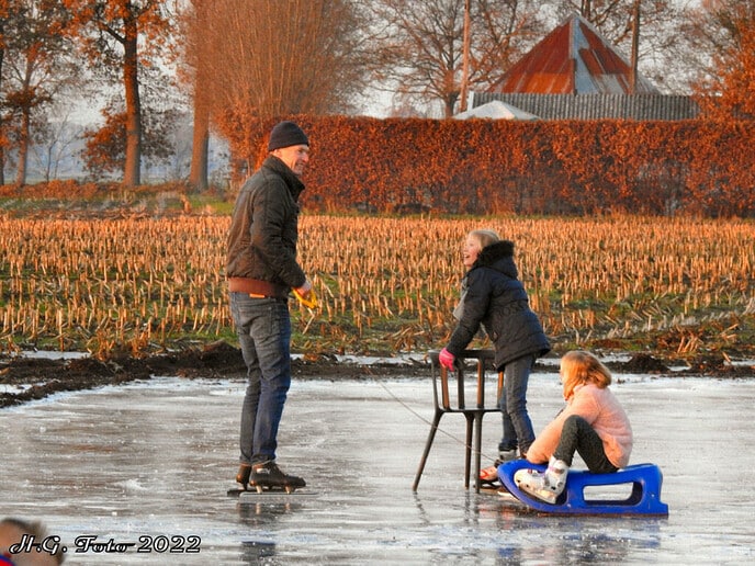 Mini ijsbaan aan de Dedemsweg
