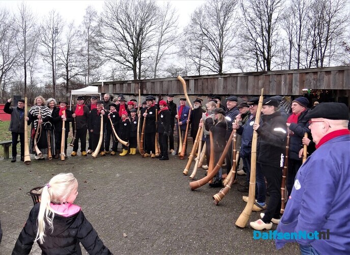 Midwinterhoorn blaastreffen: Dalfsen deed ook weer mee - Foto: Ingezonden foto