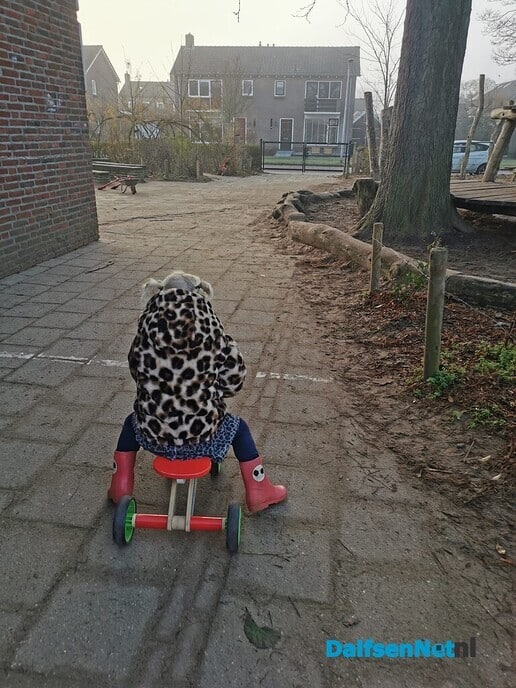 Peuteruurtje met warme chocolademelk - Foto: Ingezonden foto