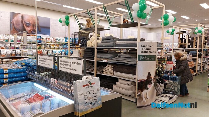 Geheel vernieuwde Welkoop Dalfsen feestelijk geopend - Foto: Ingezonden foto