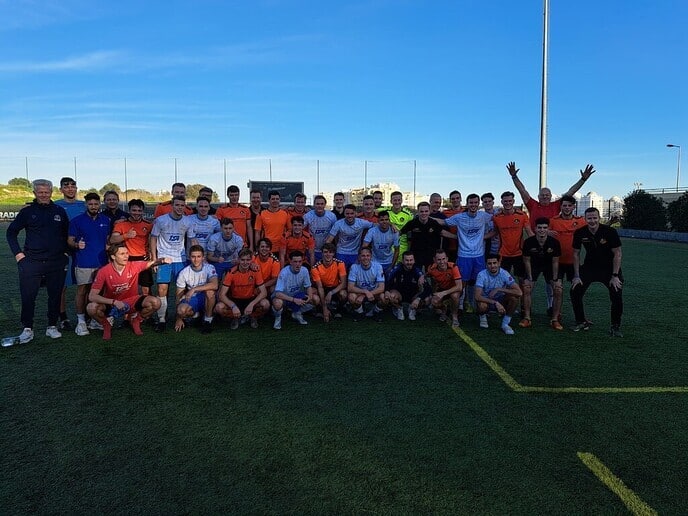 S.V. Nieuwleusen oefent in Portugal tegen Forum Sport - Foto: Ingezonden foto