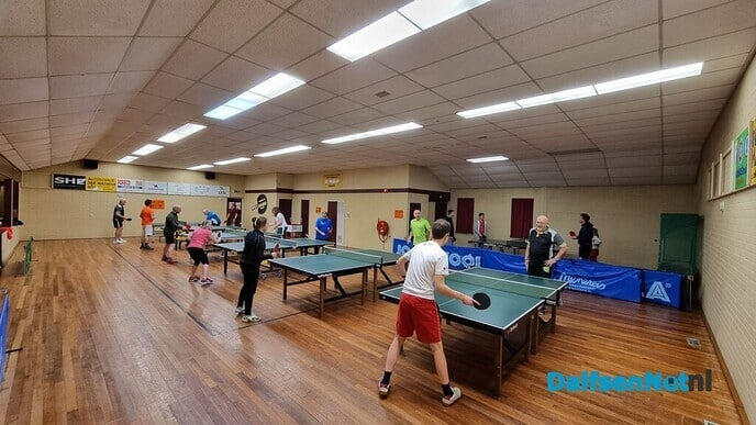 Groot enthousiasme tijdens de kennismakingscursus tafeltennis voor volwassenen! - Foto: Ingezonden foto