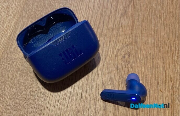 JBL draadloze oordopje gevonden - Foto: Ingezonden foto