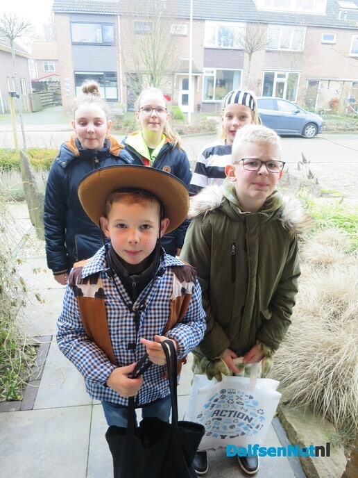 Foekepotterij: Ook in Hoonhorst weer veel foekepotters - Foto: Wim
