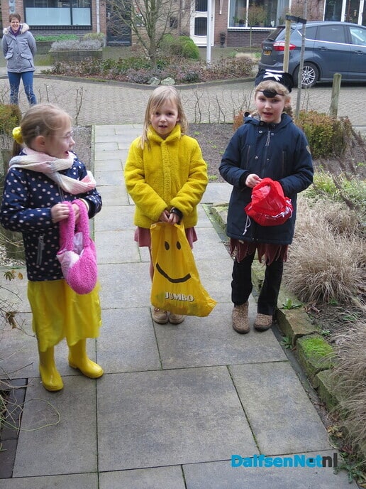 Foekepotterij: Ook in Hoonhorst weer veel foekepotters - Foto: Wim
