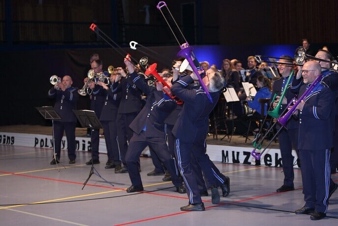 Muziekvereniging Polyhymnia doet eens lekker gek - Foto: Ingezonden foto