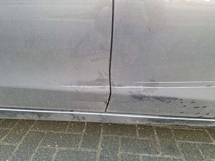 Schade auto aan mijn auto - Foto: Ingezonden foto