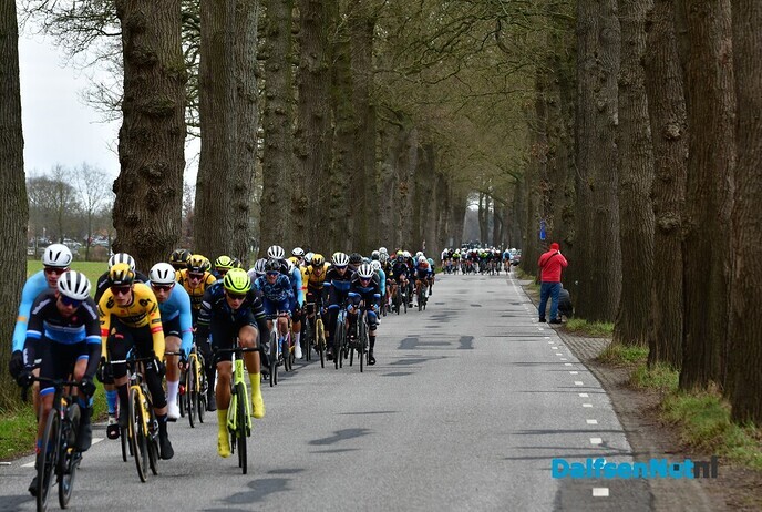De Ster van Zwolle over de Rechterensedijk Dalfsen - Foto: Johan Bokma