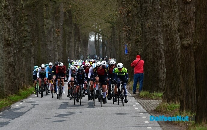 De Ster van Zwolle over de Rechterensedijk Dalfsen - Foto: Johan Bokma