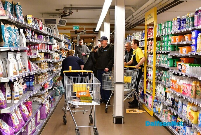 Joke winkelde voor bijna tweehonderd euro - Foto: Johan Bokma