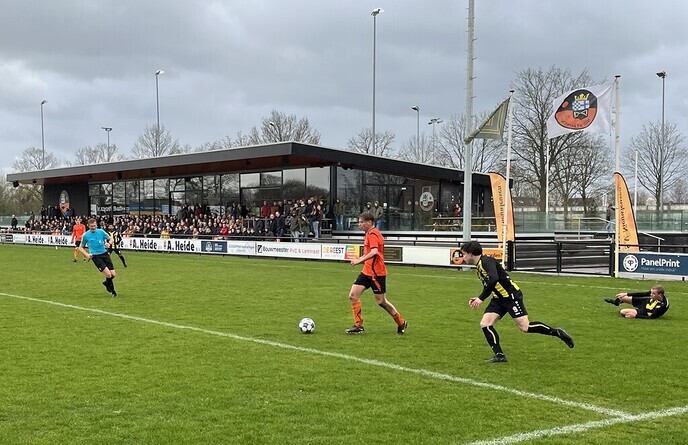 Topper tussen S.V. Nieuwleusen en DOS’37 - Foto: Ingezonden foto