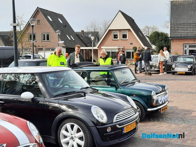 Start Mini seven club vanuit Thuis bij Kappers - Foto: Ingezonden foto