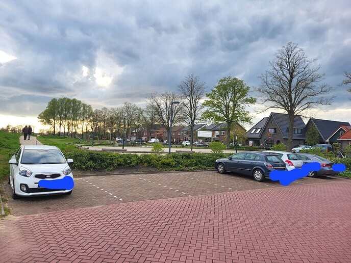 Dringende oproep! gelieve auto’s verplaatsen - Foto: Eigen geleverde foto
