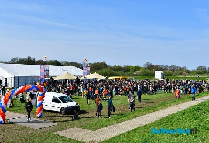 Een prachtige zonnige Koningsdag in Dalfsen - Foto: Johan Bokma