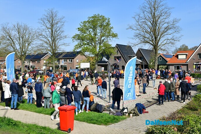 Een prachtige zonnige Koningsdag in Dalfsen - Foto: Johan Bokma