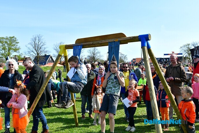 Een prachtige zonnige Koningsdag in Dalfsen - Foto: Johan Bokma