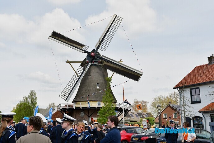 Dalfser Optocht gezien vanaf de trekker - Foto: Johan Bokma
