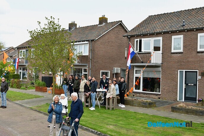 Dalfser Optocht gezien vanaf de trekker - Foto: Johan Bokma