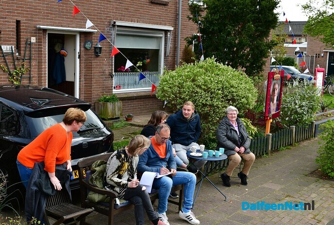 Dalfser Optocht gezien vanaf de trekker - Foto: Johan Bokma