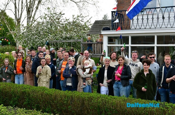 Dalfser Optocht gezien vanaf de trekker - Foto: Johan Bokma
