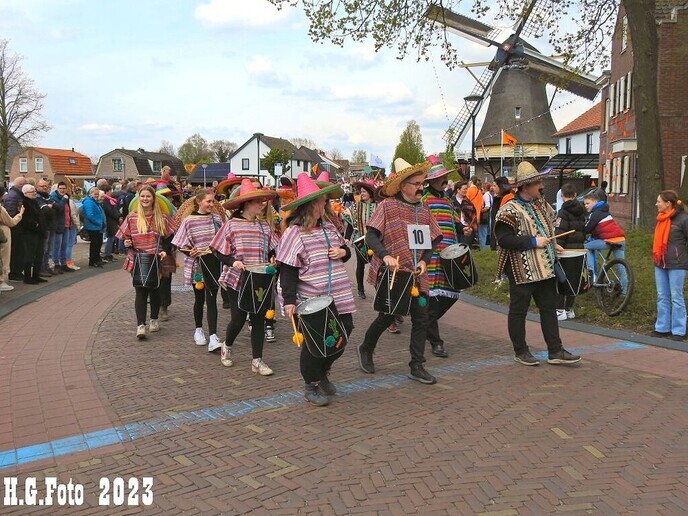 Oranje optocht Dalfsen 2023
