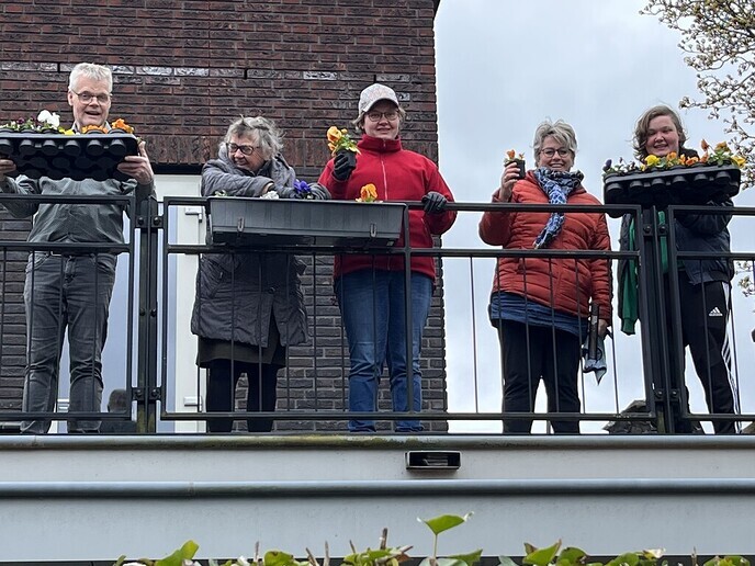 Een dikke duim voor Massier Diervoeders - Foto: Ingezonden foto
