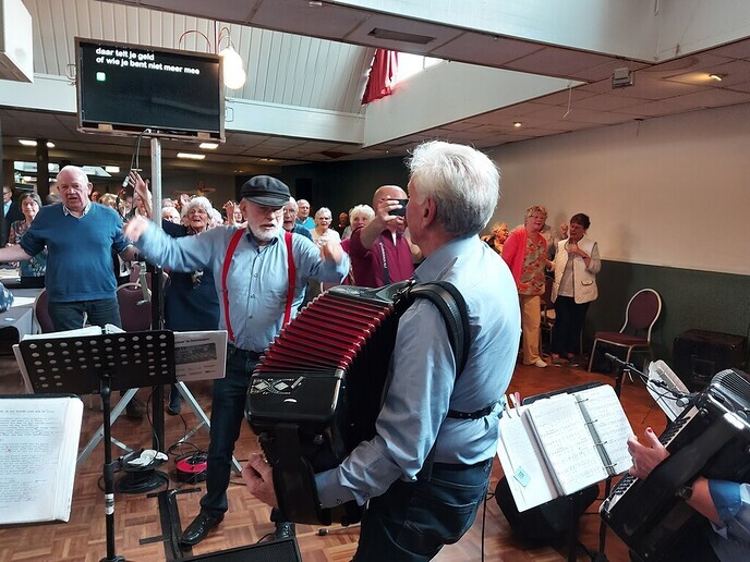 De Stuwzangers en de Scheepsjagers zetten Oudleusen op stelten - Foto: Ingezonden foto