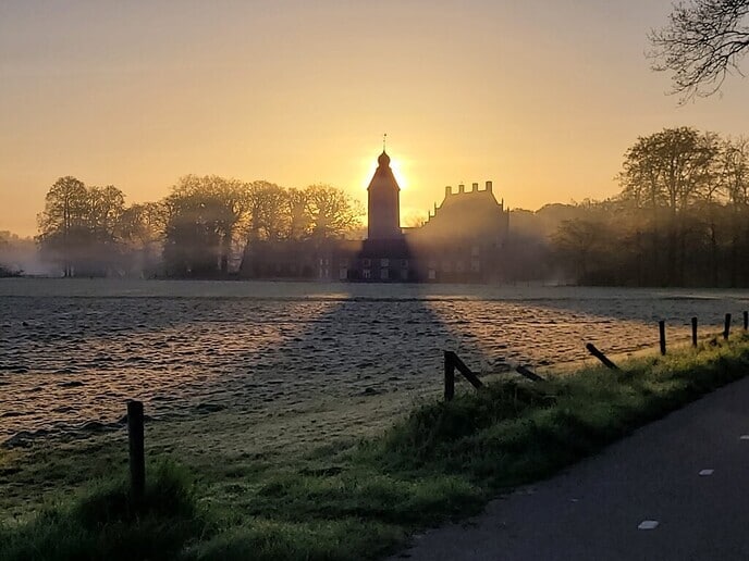 Zonsopkomst Kasteel Rechteren - Foto: Niels Jansen