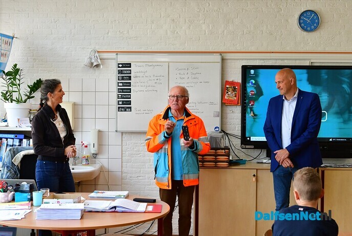 Verkeersdiploma´s uitgereikt in Lemelerveld - Foto: Johan Bokma