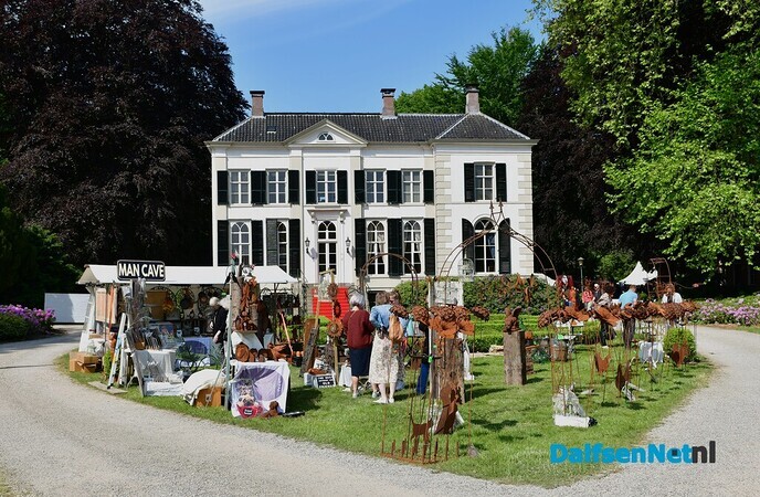 Een gezellige en zonnige 1e dag op de Pinksterfair - Foto: Johan Bokma