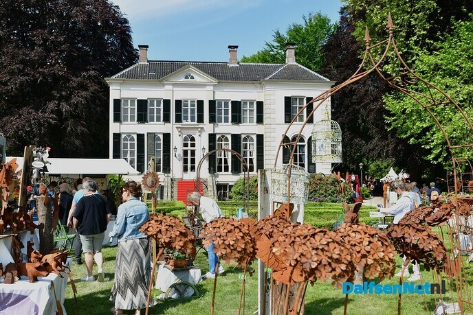 Een gezellige en zonnige 1e dag op de Pinksterfair - Foto: Johan Bokma