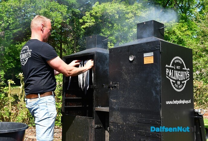 Een gezellige en zonnige 1e dag op de Pinksterfair - Foto: Johan Bokma