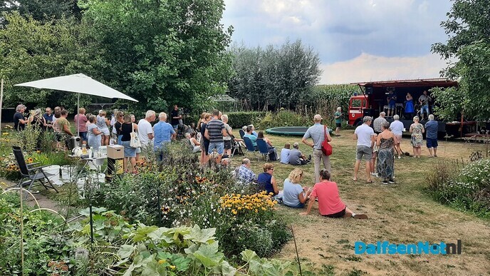 Fietsend van concert naar concert - Foto: Ingezonden foto