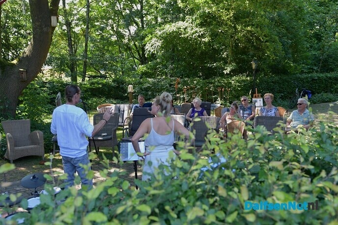 Warme muziek in veel schaduwrijke tuinen een succes - Foto: Johan Bokma
