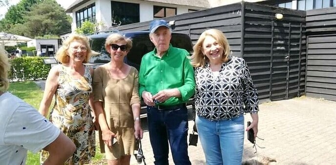 Jannie en André van Duin varen terug voor groep 8 op kamp - Foto: Ingezonden foto
