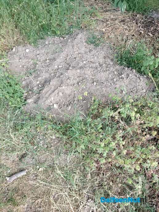 Puin gedumpt - Foto: Ingezonden foto
