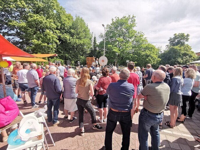 Pleinmarkt Het Kompas zeer geslaagd - Foto: Ingezonden foto