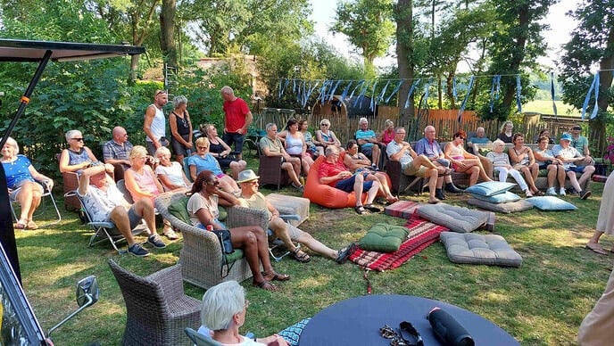 Warme muziek in veel schaduwrijke tuinen een succes - Foto: Eigen geleverde foto