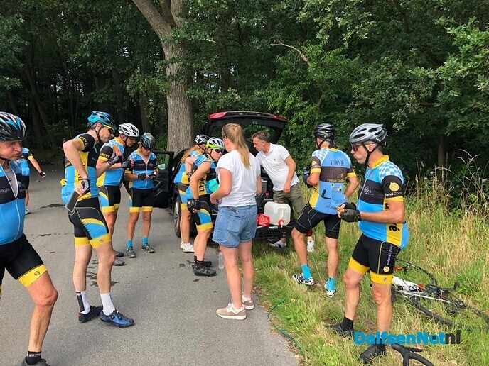 Toerclub Dalfsen fietst naar Bron van de Vecht en terug. - Foto: Ingezonden foto
