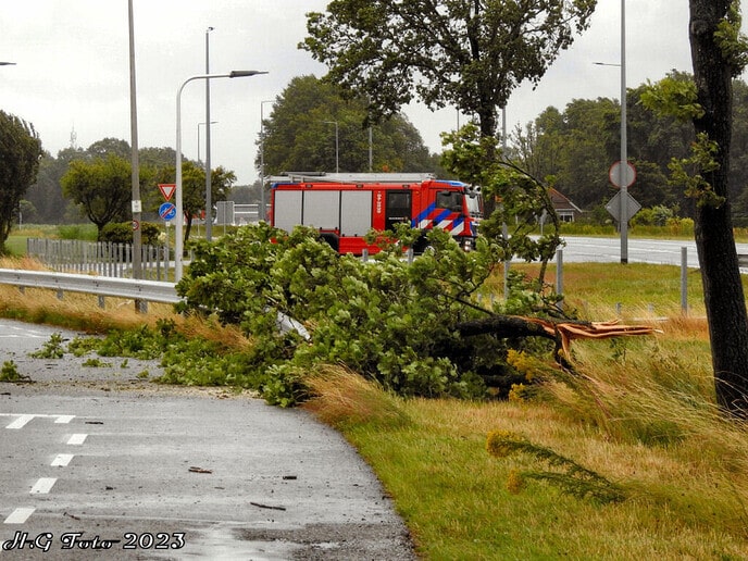Storm houdt huis in de regio.