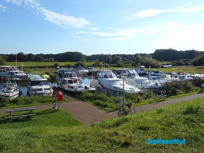Levendigheid bij de haven