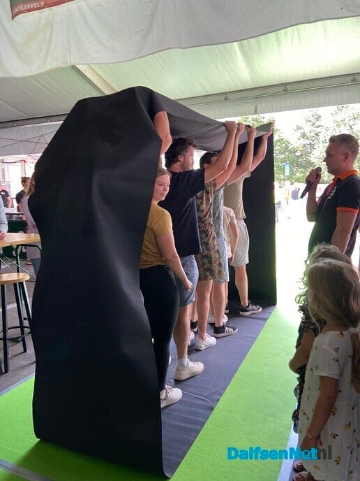 Topsfeer tijdens de woensdag van het Sukerbietenfeest - Foto: Ingezonden foto